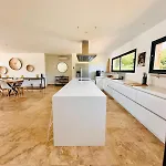 Villa Dina - Douceur Et Calme